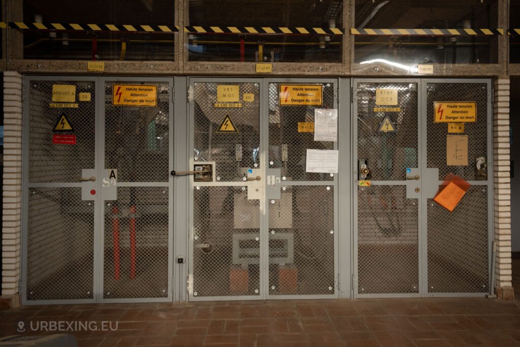 transformer unit inside an abandoned building urbex