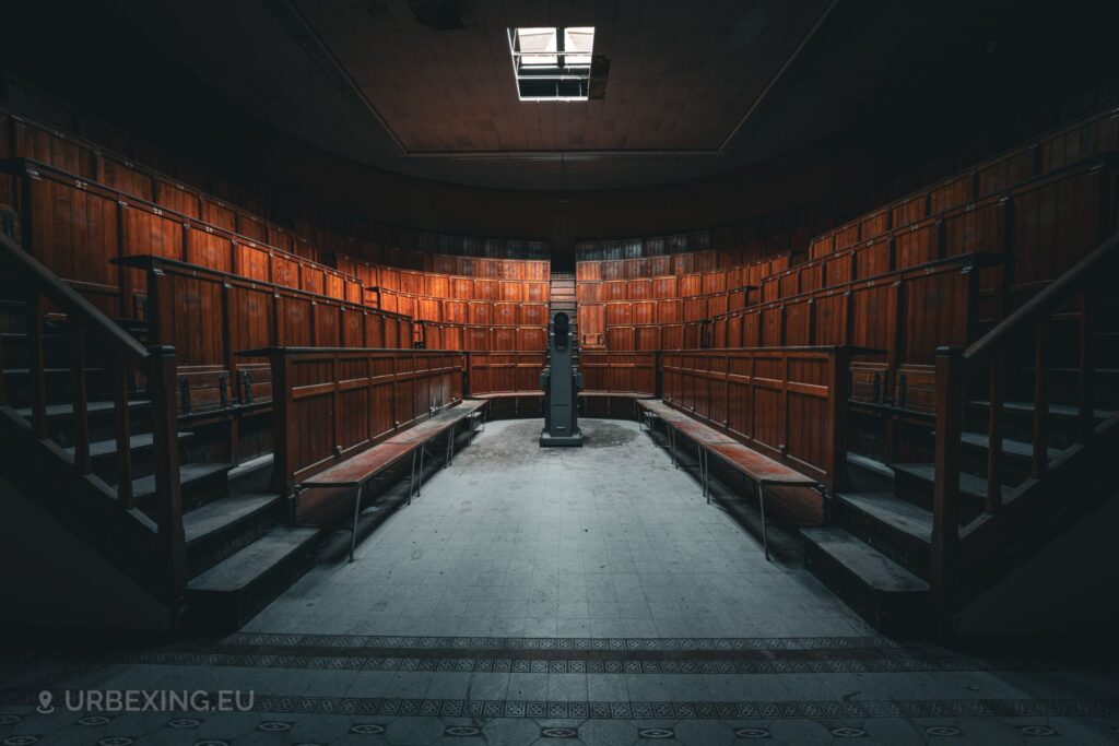 urban explorers find old auditorium in abandoned university