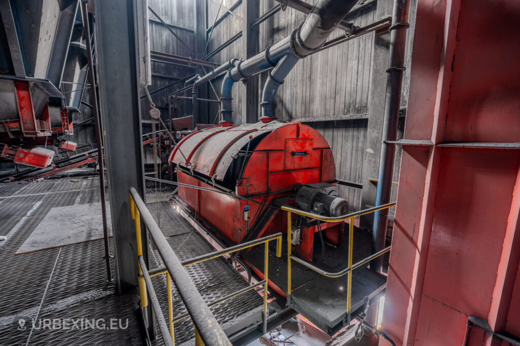 Orange-redish compressor at VDL Castings Heerlen