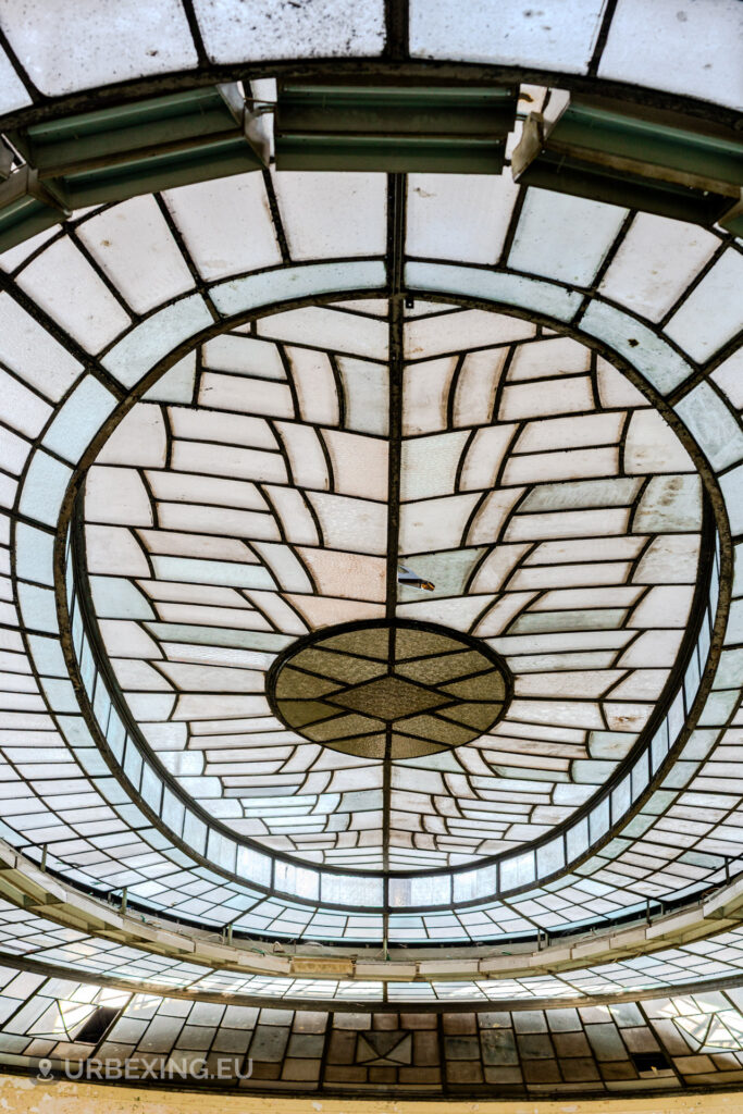 Abandoned Kelenföld control room skylight close up