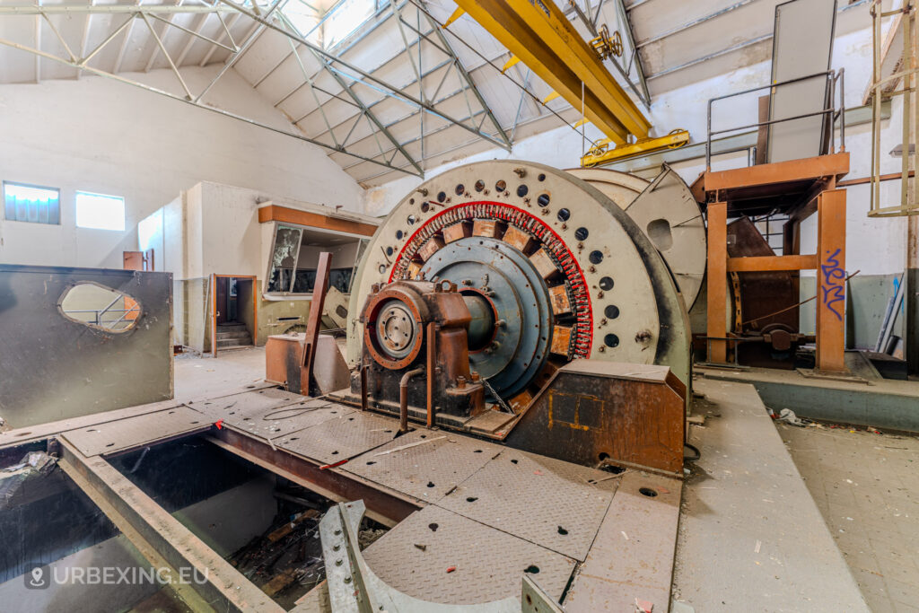 Historic winding machine at Bergwerk Niederberg Schacht 1